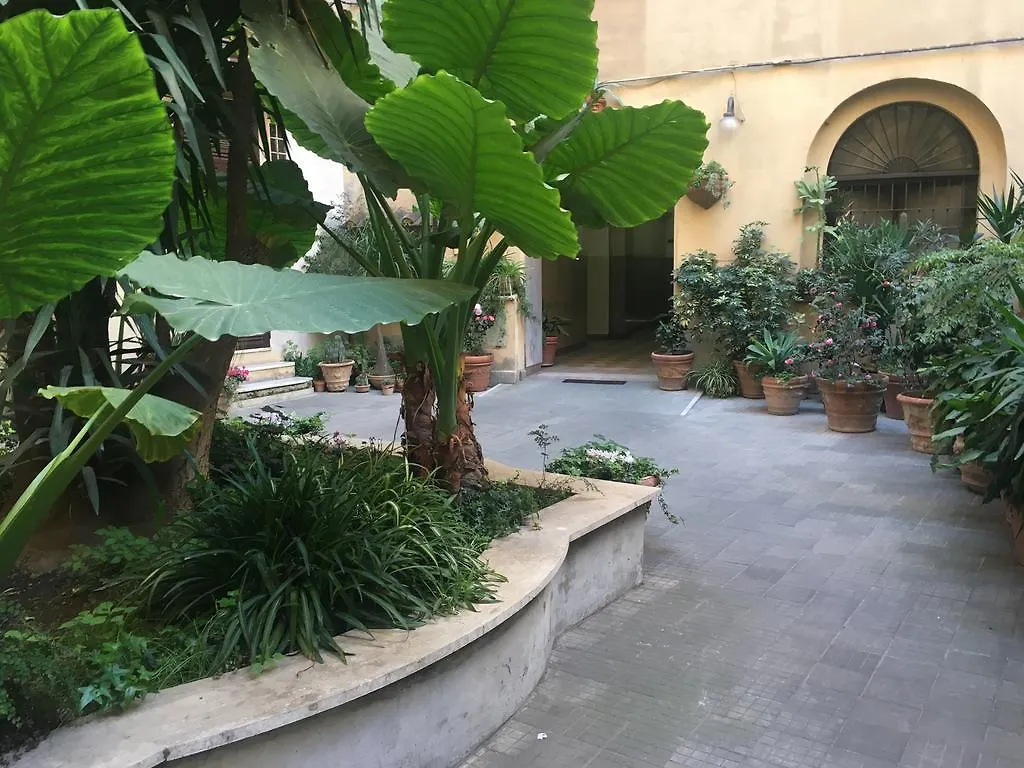 Favola Romana - Guest House 0*, Rome